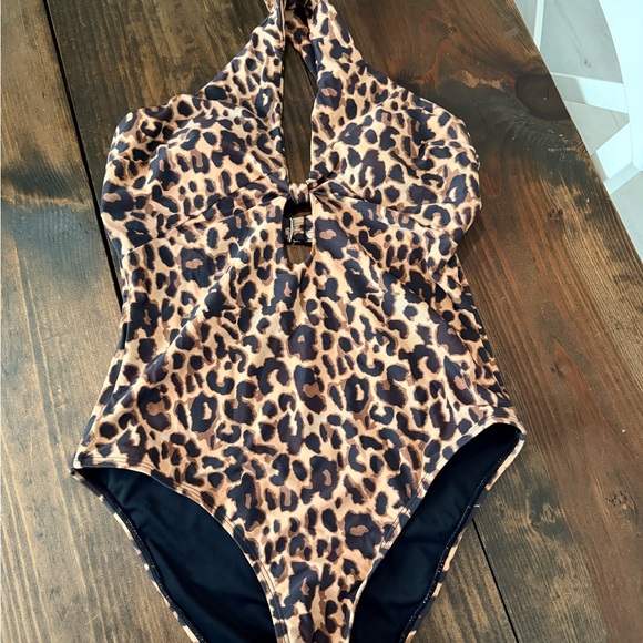 Cupshe Brown Leopard Print One Piece Swimsuit - Picture 2 of 3